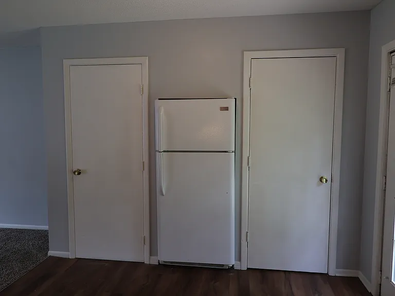 205 Long St #2 — Photo 13