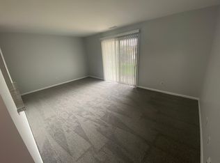 9949 Kennedy Ave APT 8, Highland, IN 46322