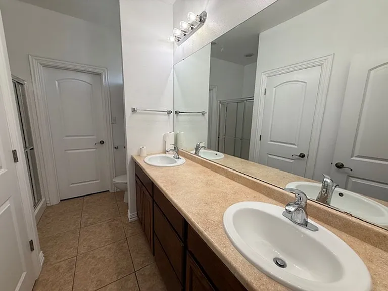 2319 Independence Blvd — Photo 11