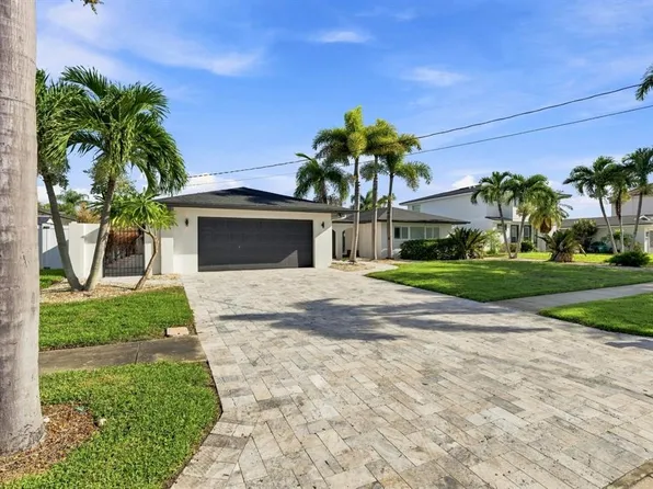320 PALM ISLAND NE, CLEARWATER BEACH, FL 33767
