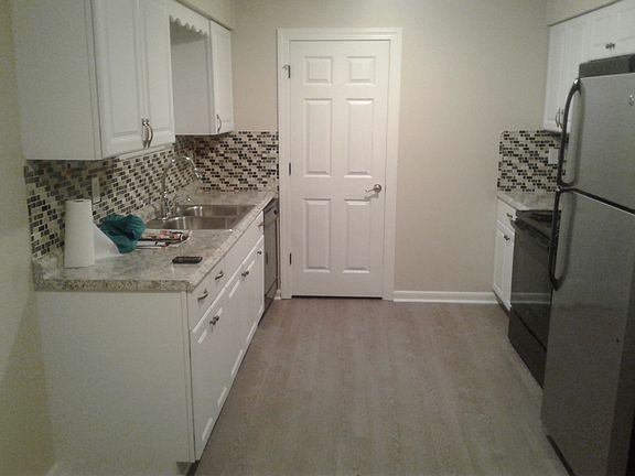 2nd image of 203 Kevin Dr