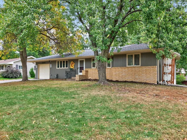 2670 Quail Ave N, Golden Valley, MN 55422