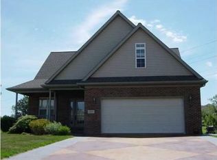 277 Persimmon Cir, Boonville, IN 47601