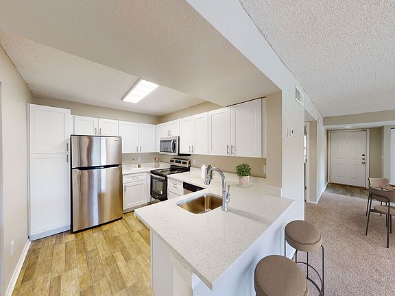 2nd image of 7100 Gateshead Cir #7113-2