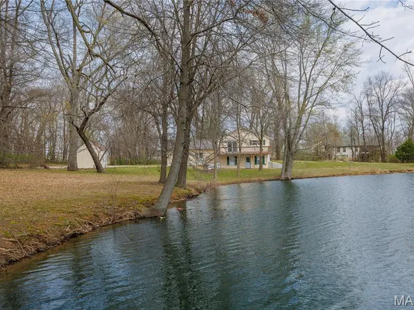 2515 E Primrose Ln, Altamont, IL 62411