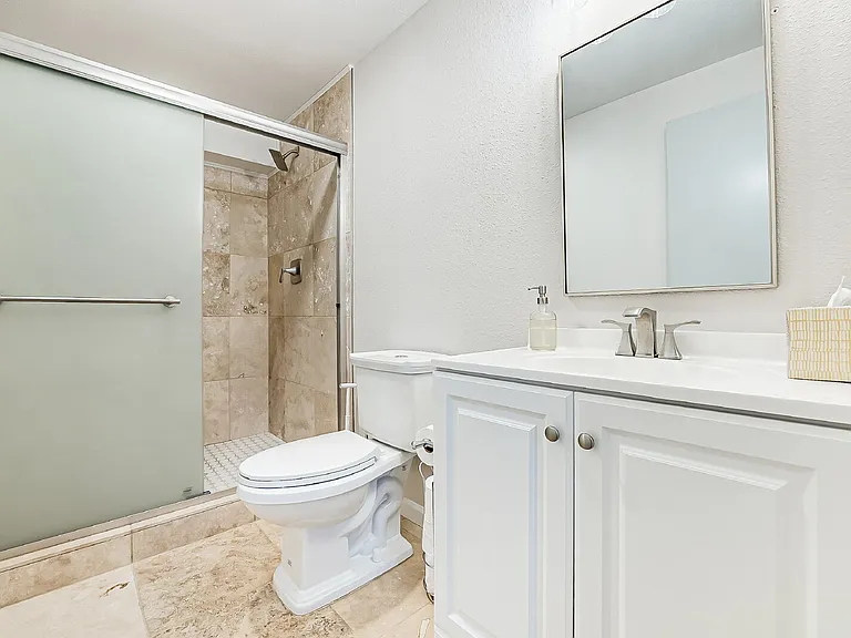 4634 Lighthouse Dr NE — Photo 18