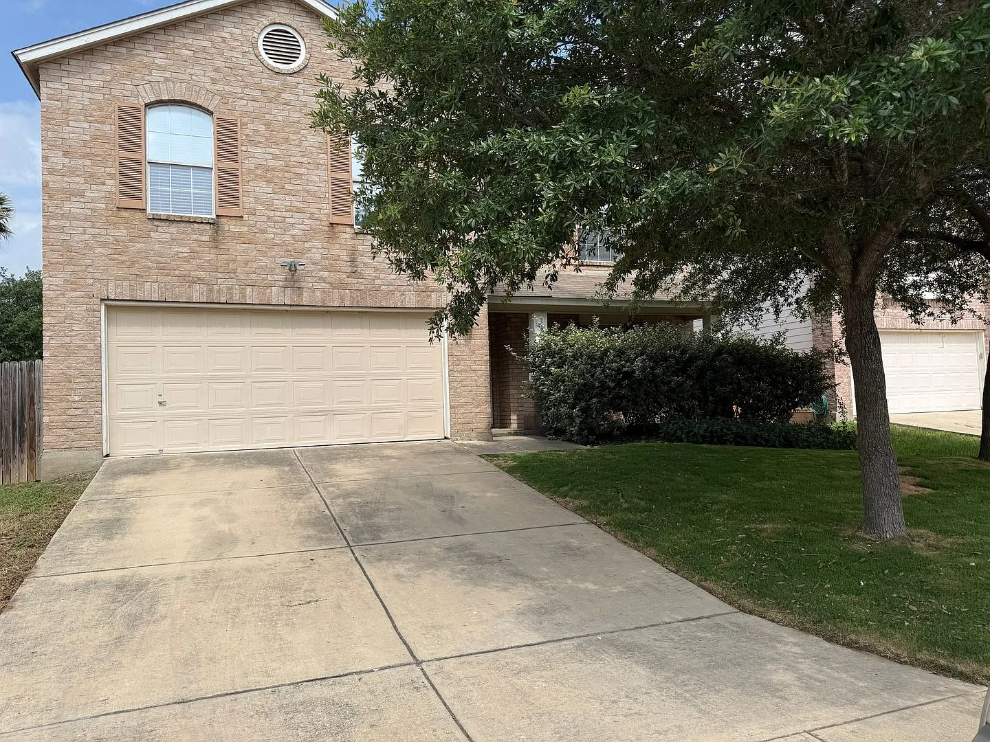 2127 Red Rock Crossing — Photo 1