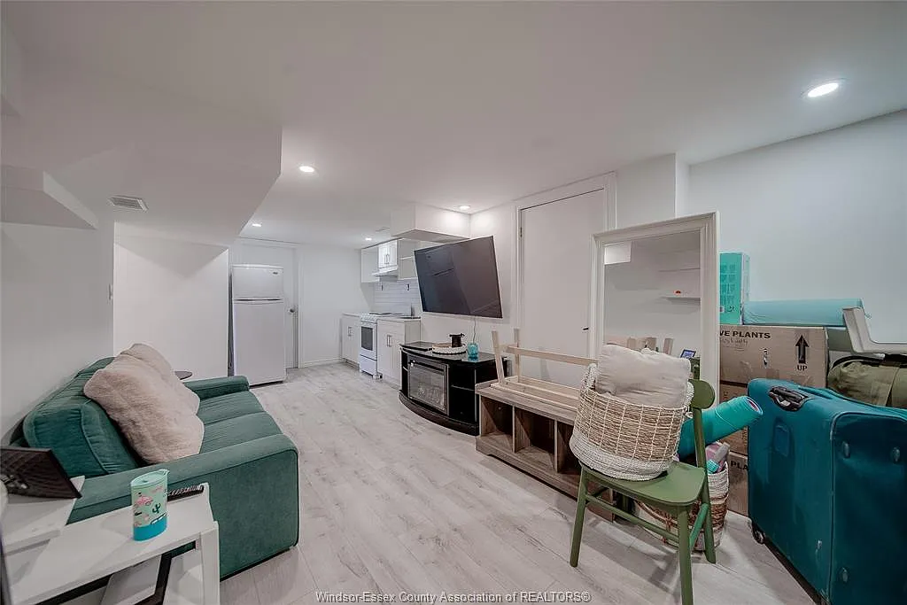 1 bed, $1,400 — Photo 3