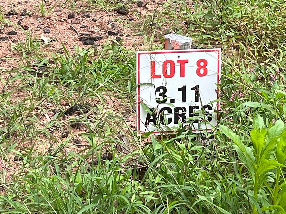 2nd image of 560 Marion Avenue