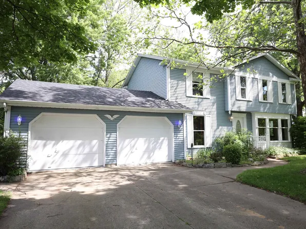 5250 Meadow Ln, Saginaw, MI 48603