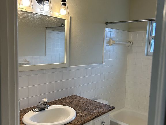 2nd image of 4905 Union St N