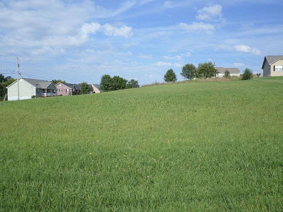2nd image of 1957 Smokey Meadows Dr