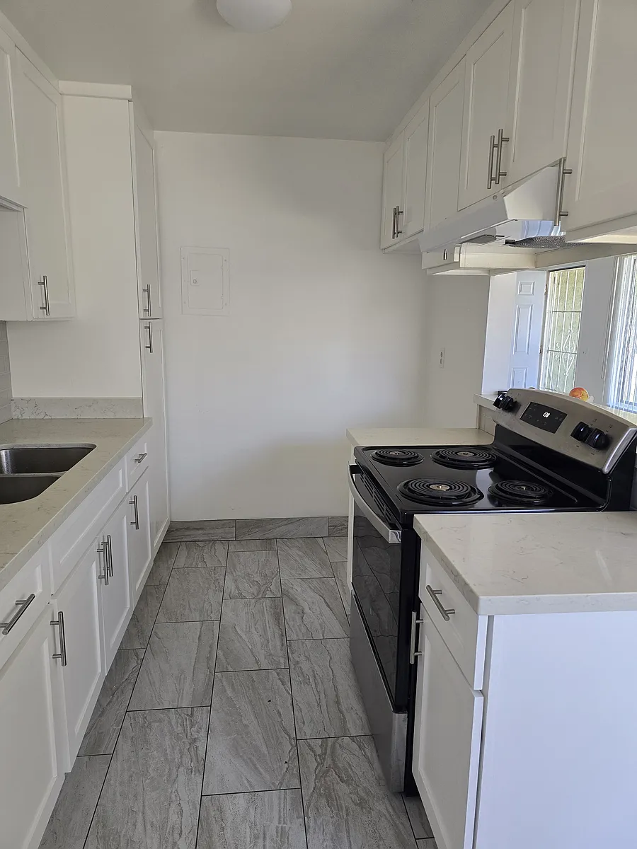 Building Photo - 2122 E Avenue Q6 #1