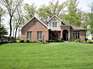 927 Forest Edge Ave, Springfield, OH 45503