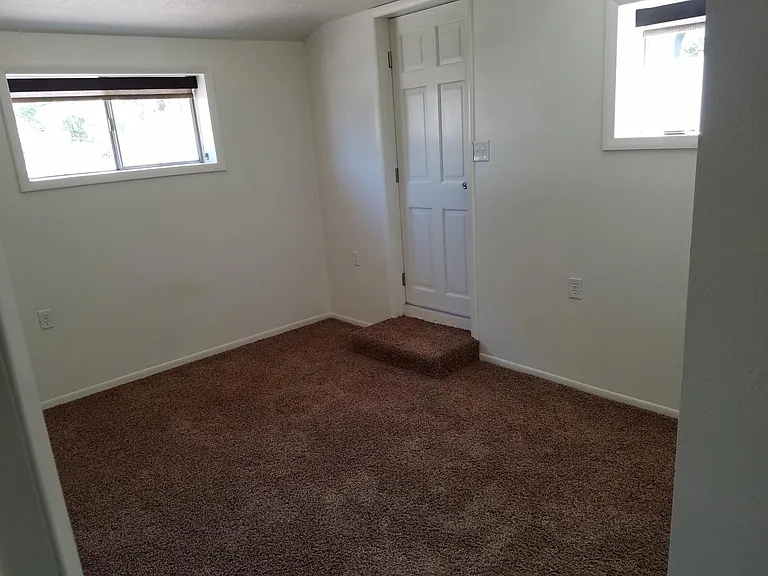 926 N Gladeview Dr — Photo 5