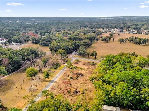 5th image of 3653 NE Jacksonville Rd