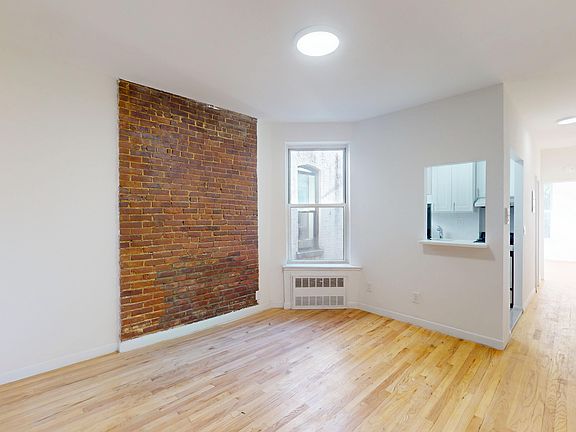 3rd image of 214 E 85th St APT 5C