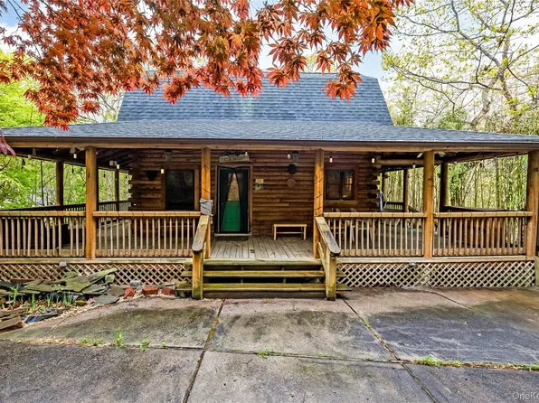 3010 Hulse Landing #C-19, Wading River, NY 11792