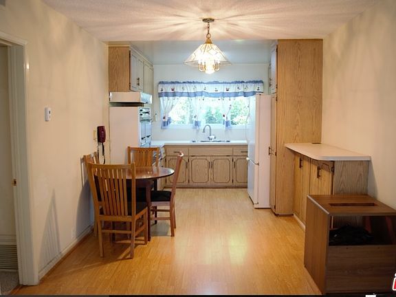 2nd image of 3200 S Sepulveda Blvd Unit K32
