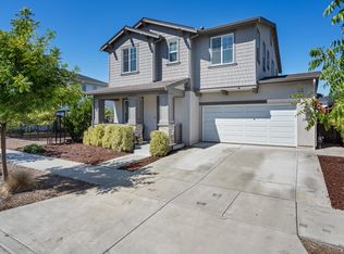 1605 Country Manor Dr, Santa Rosa, CA 95403