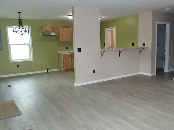 2nd image of 510 3rd St