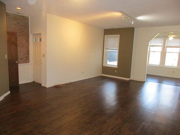 4th image of 4386 W Pine Blvd APT 1E