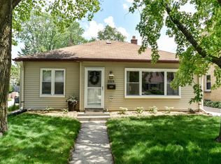 2324 N 84th St, Wauwatosa, WI 53226