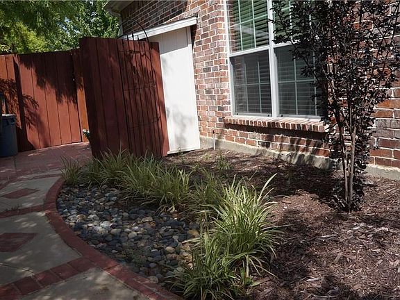 4th image of 9177 Hawley Dr