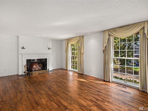 3rd image of 8864 Gramercy Pl SW
