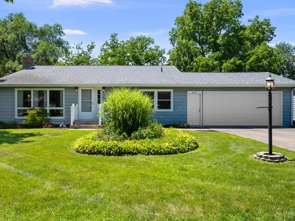 4517 5th St #A, East Moline, IL 61244