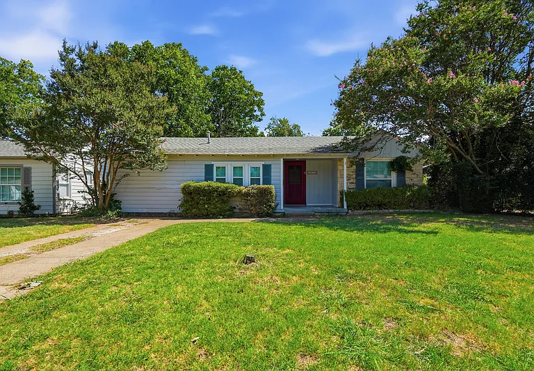 3412 Brady Ave — Photo 2