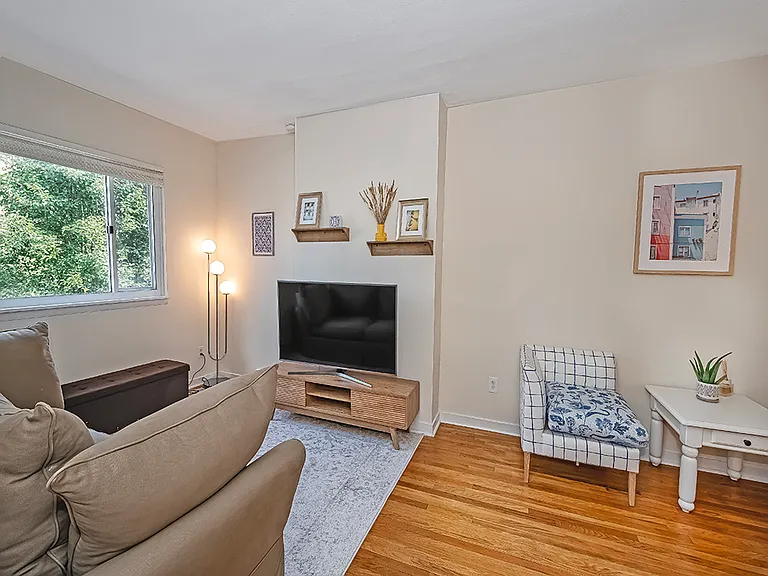 5704 Hampton St #2 — Photo 18