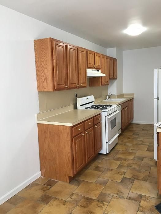 1st image of 47 Davis Ave APT 3M