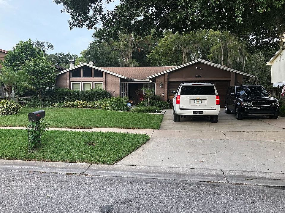 Front view of home