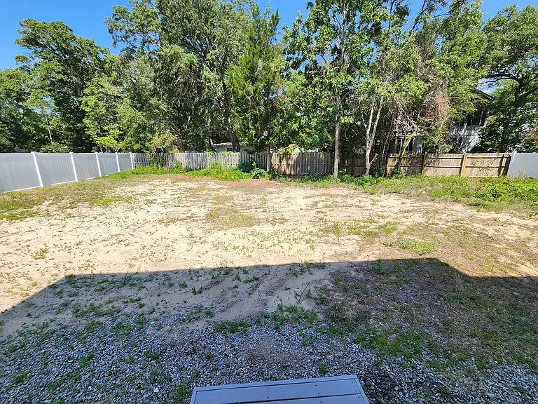 429 Womble St — Photo 15