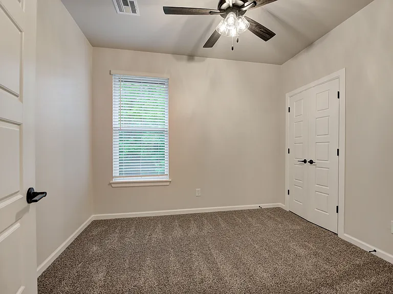 2298 E Sooner Rd — Photo 33