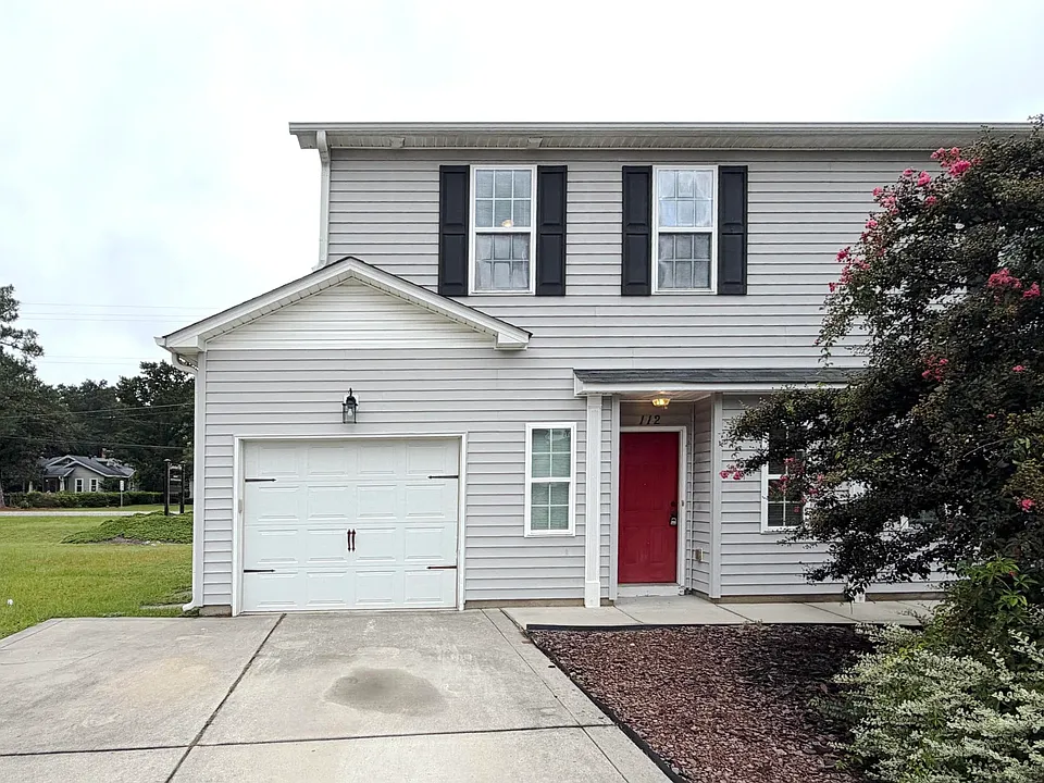 112 Burgess Ln #112