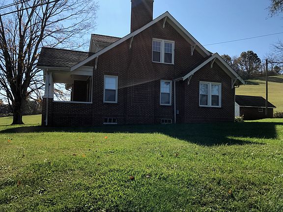 3rd image of 555 Porterfield Hwy