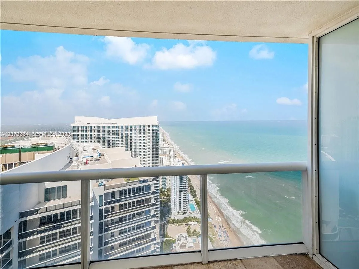 Beach Club Two Condo — Photo 1