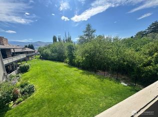 225 19th St NE APT 24, East Wenatchee, WA