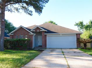 9423 Rippling Fields Dr, Houston, TX 77064