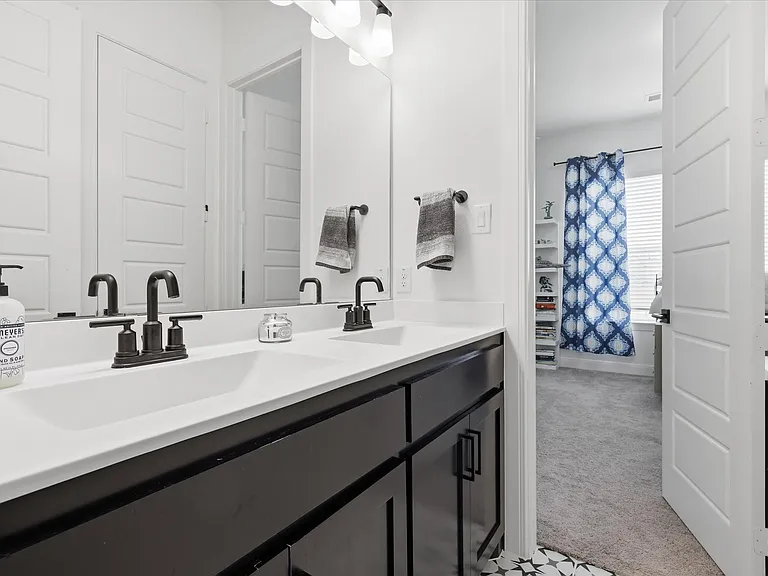 501 Horizon Way — Photo 20