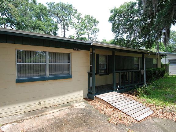 3rd image of 2461 Warfield Ave