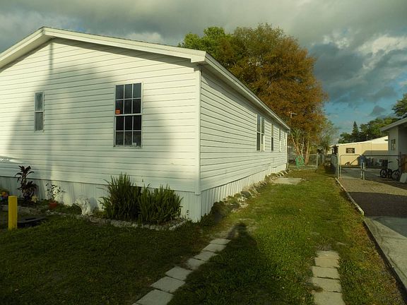2nd image of 9811 Birch Way