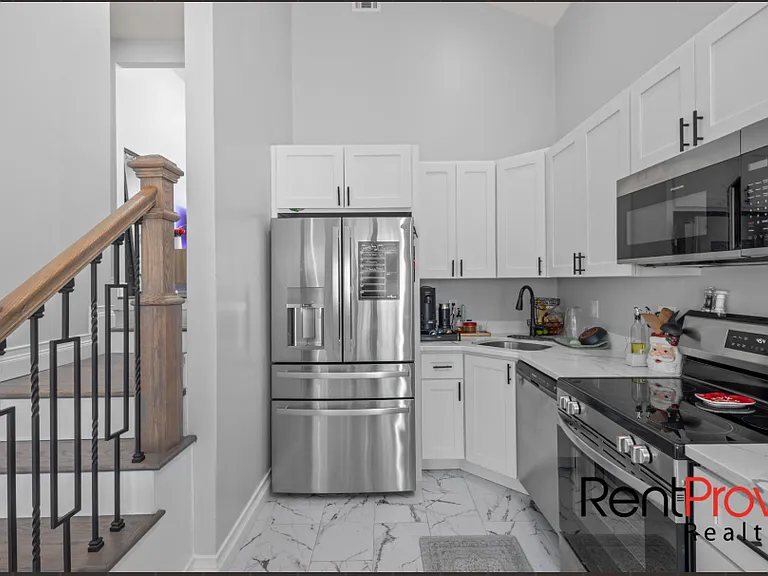 517 Country View Dr #1 — Photo 5