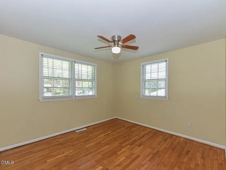 852 Hadley Rd — Photo 13