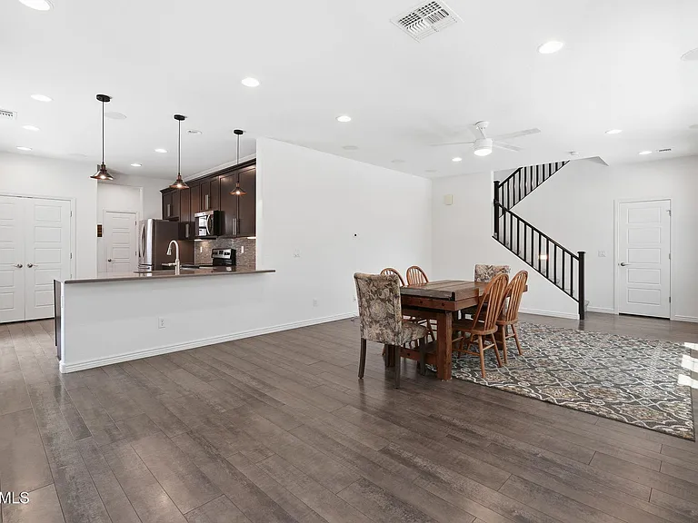 464 N Ranger Trl — Photo 10