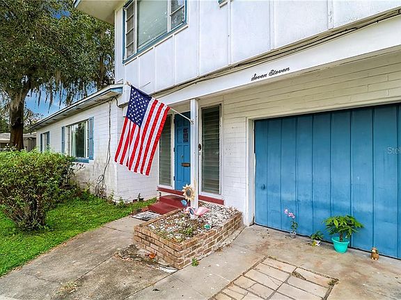 3rd image of 711 Essex Pl