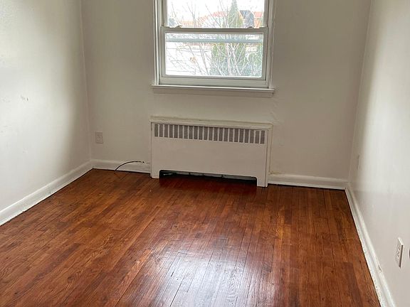 4th image of 1010 Revere Ave #2