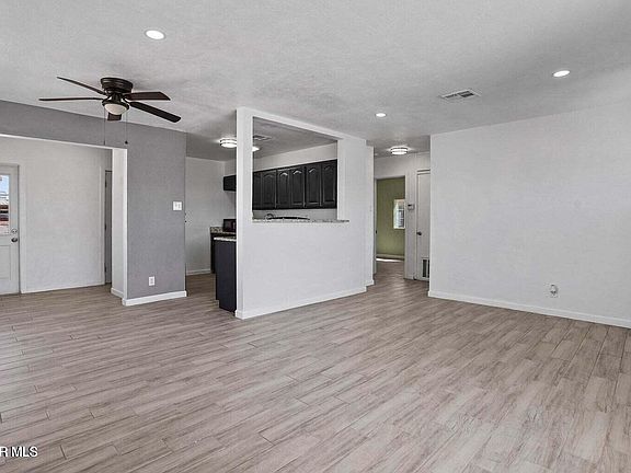 4th image of 5021 Tetons Dr